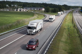 Scania leads European research project on vehicle platooning
